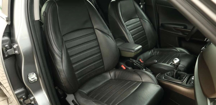 Alfa Romeo Giulietta cena 38900 przebieg: 106000, rok produkcji 2014 z Słupca małe 436